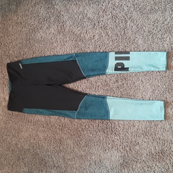 Victoria Secret Pink Ultimate Tights sz XS - Picture 1 of 5